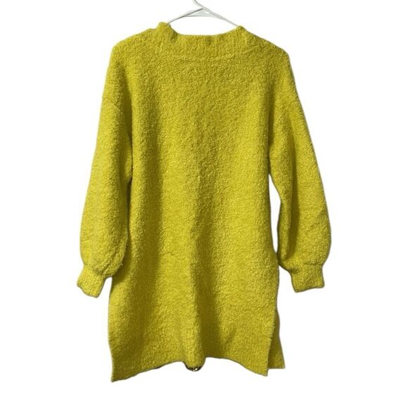 Pilcro Anthropologie Yellow Fuzzy V-neck Oversized Sweater(Size XS) - Picture 3 of 9